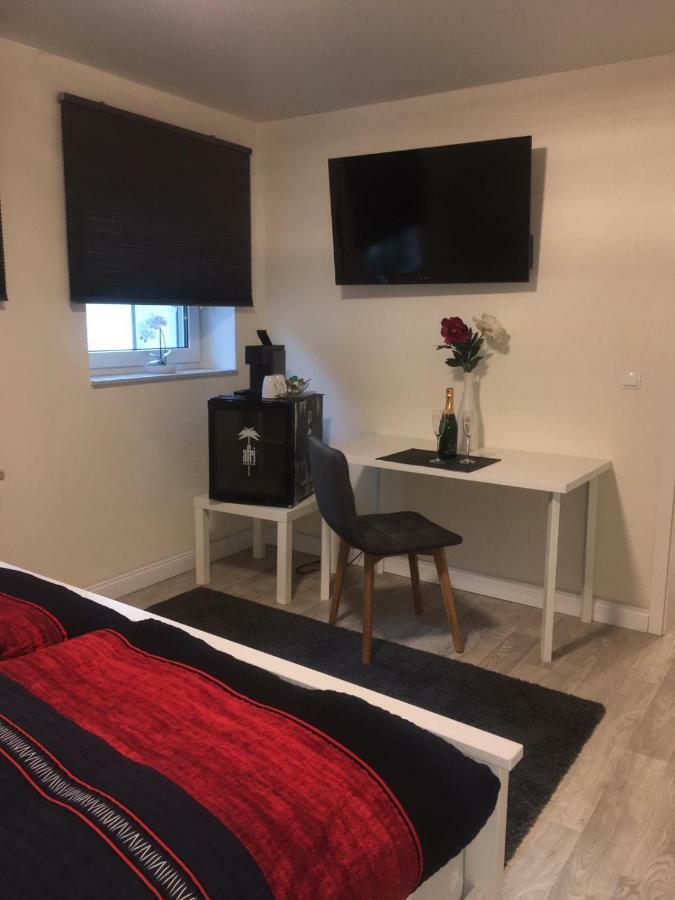 סארלואי Aparthotel C'Est La Vie מראה חיצוני תמונה